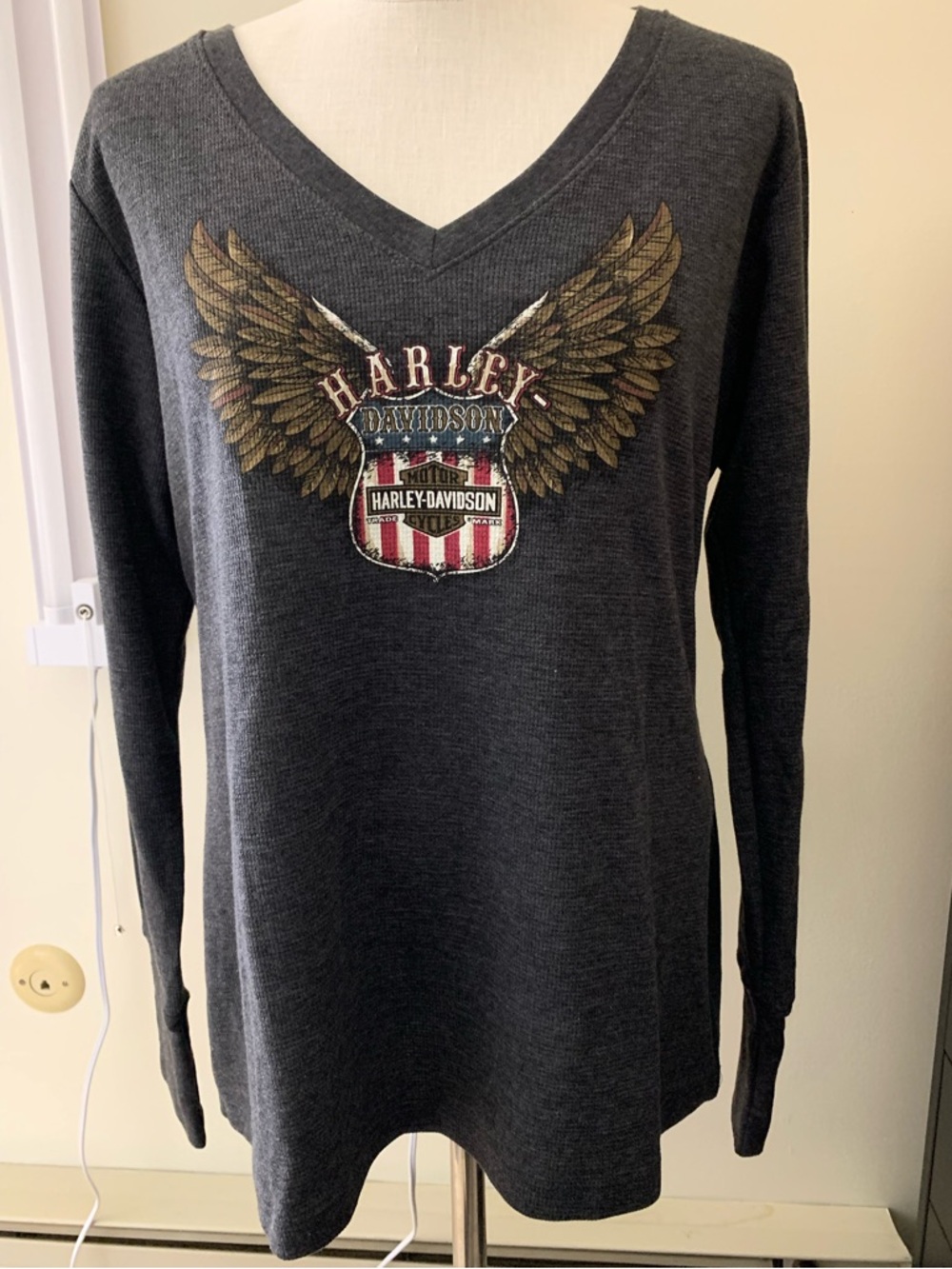 NWT Harley-Davidson Dark Gray V-Neck Long Sleeve Top with Winged Logo XL